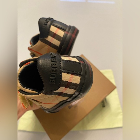 Burberry Kids Check Sneakers — Size 19 - Picture 7 of 11